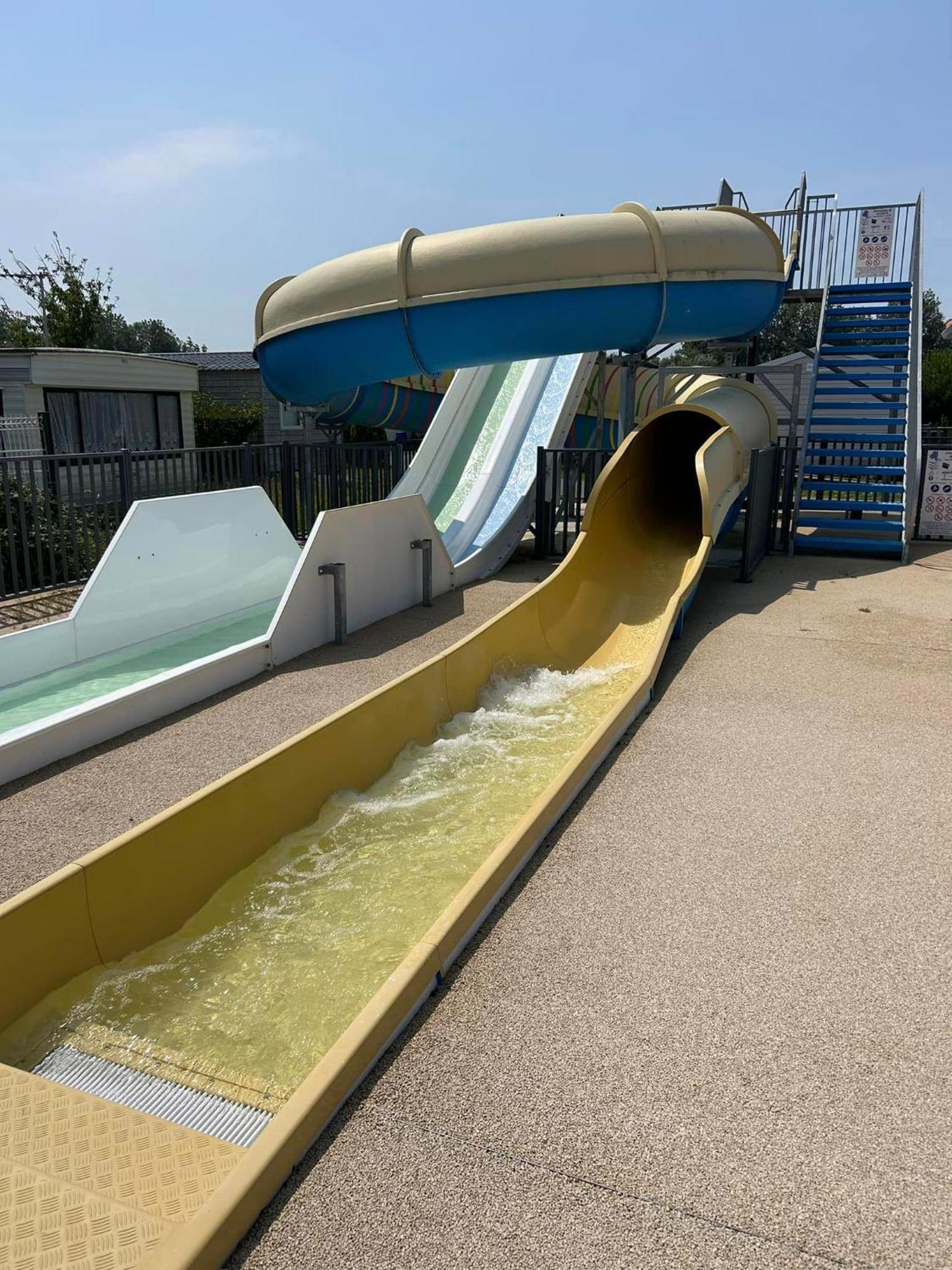 Camping De La Plage Marck Esterno foto