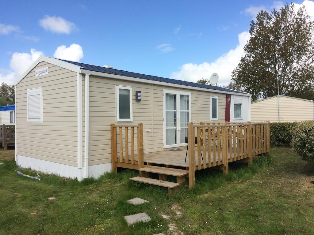 Camping De La Plage Marck Esterno foto