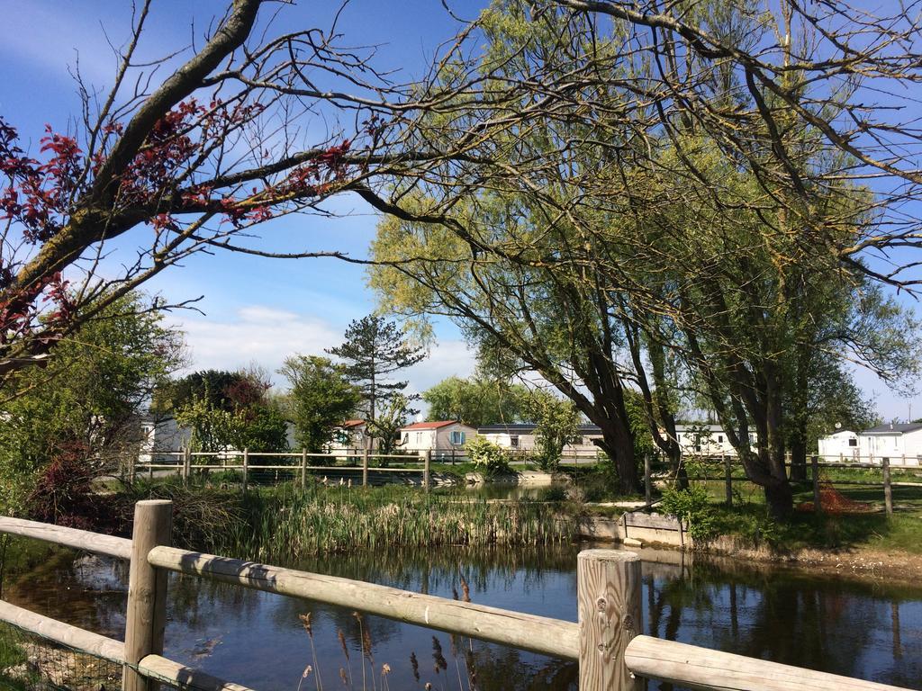 Camping De La Plage Marck Esterno foto